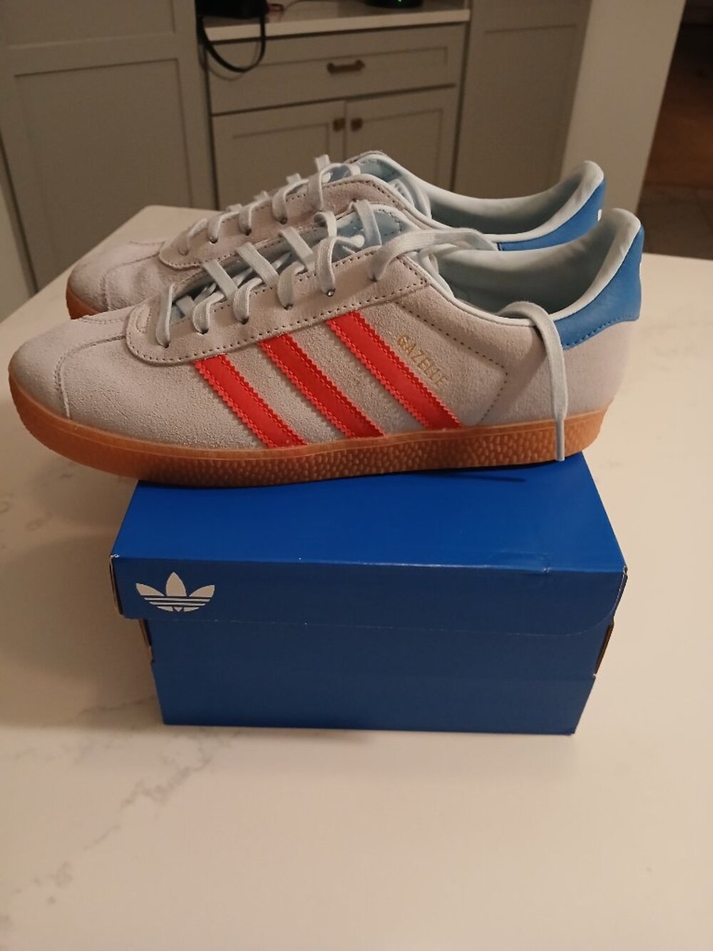 NEW Adidas Gazelle Big kids 6